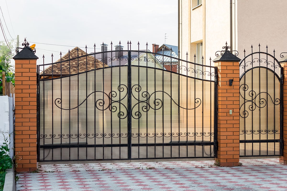 metal driveway gate